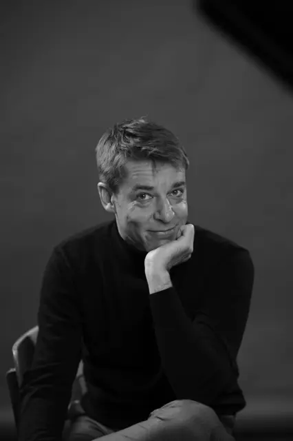 Prof. Stefan Geiger ist seit 1996 Chefdirigent und hat die künstlerische Leitung des Landesjugendorchesters Bremen | Foto: Paul Schirnhofer