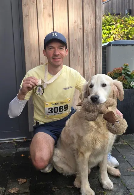 Christian Küsel ist stolz, den Halbmarathon in einer hervorragenden Zeit geschafft zu haben | Foto: Küsel