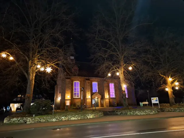 Wunderschöner Sternenglanz bei der St. Marienkirche in Himmelpforten